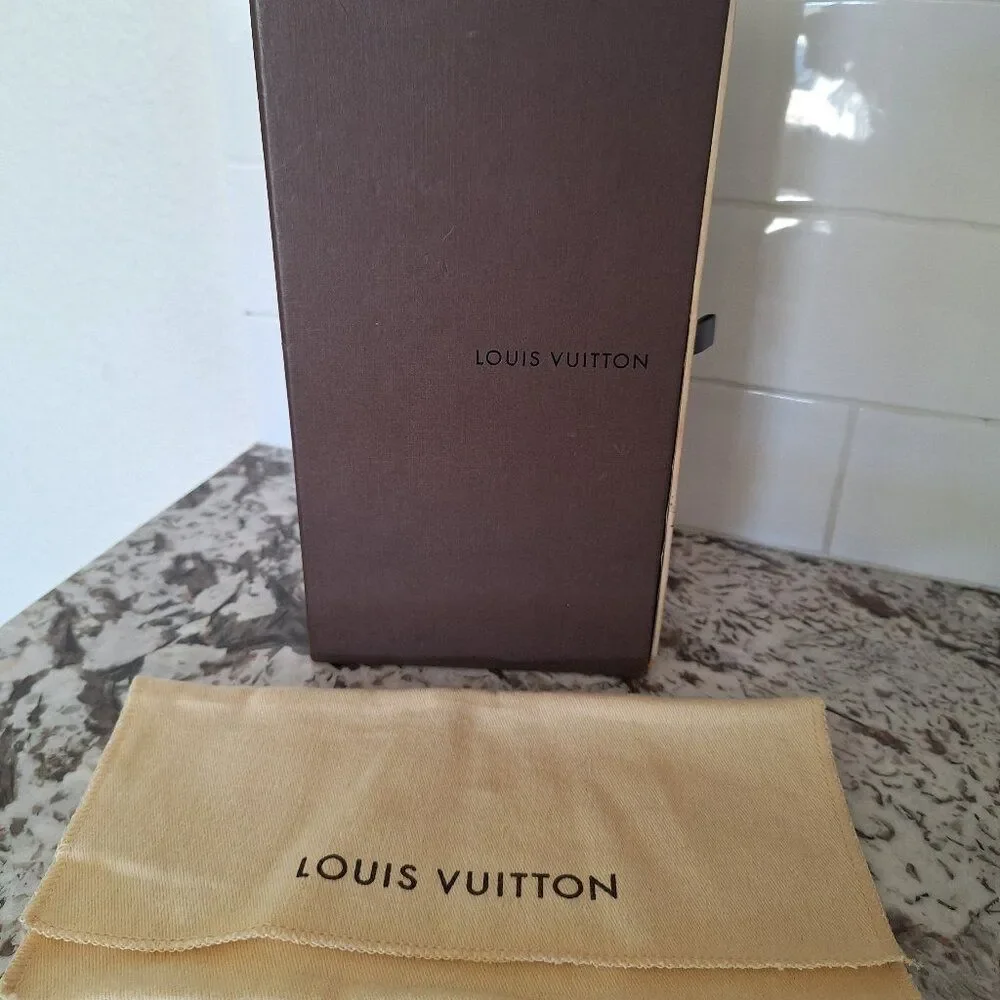 lot‎ 2 Louis Vuitton box and dust bag